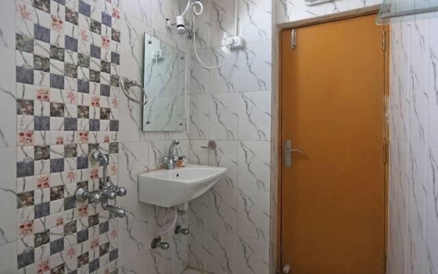 OYO 6388 Hotel NR Inn