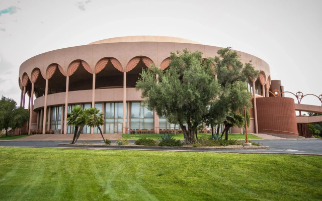 Holiday Inn Express & Suites Phoenix - Tempe by IHG