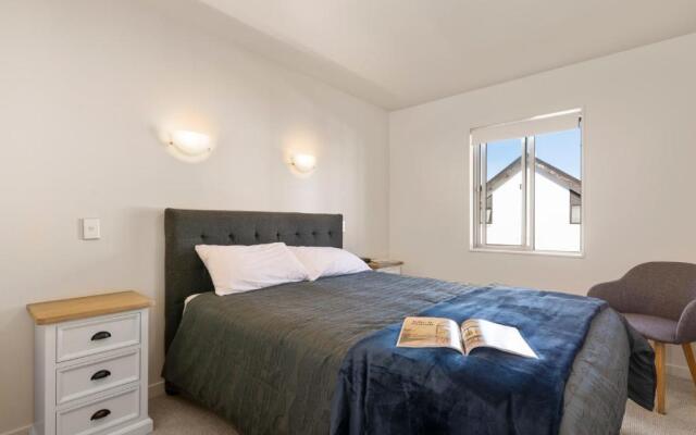 The Lake Life - Taupo Central Holiday Apartment