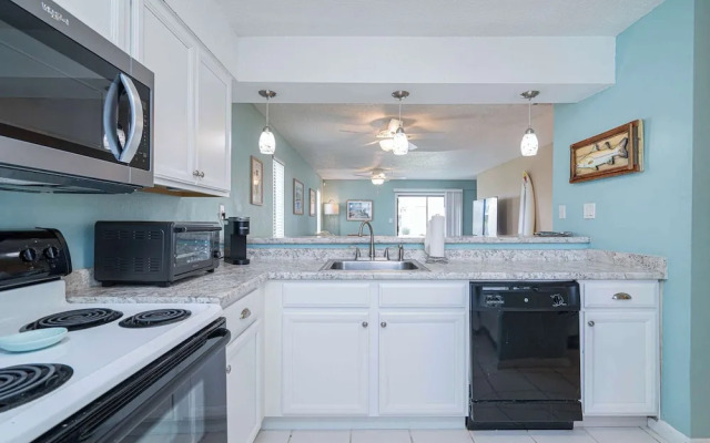 Rum Runner's Retreat - Miramar Beach