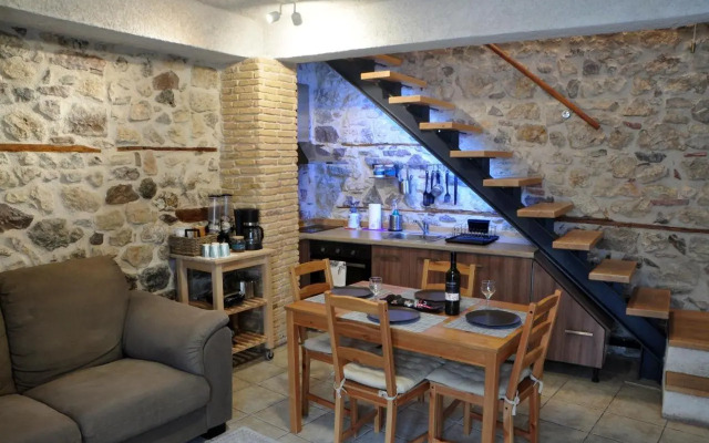 Limni Stone Apartments