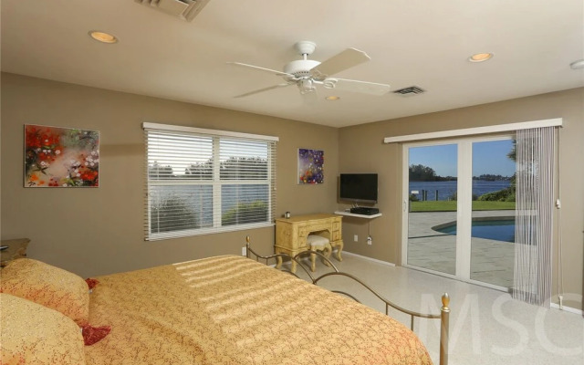 Siesta Key 12 - 4 Br Home