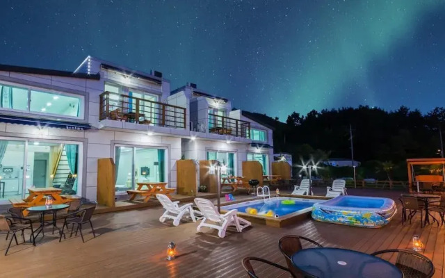 Yeosu Dolsanmaru Pension