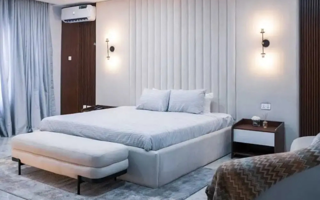 4 bedroom terrace with pool & chef
