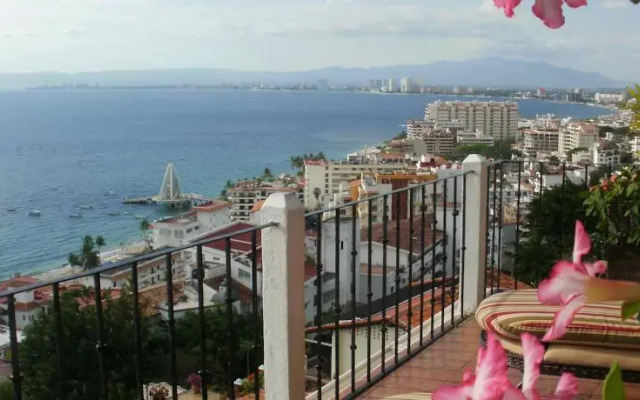 Beautiful Apartment With Spectacular Views