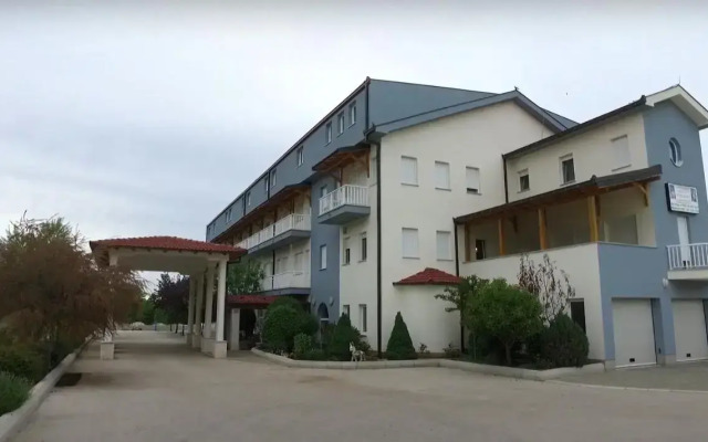 Two Hearts Hotel