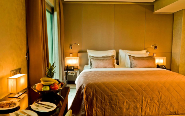 Seres Hotel Old City