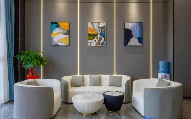 Xiangge Lila Hotel (Zengcheng Ningxi Square Branch)