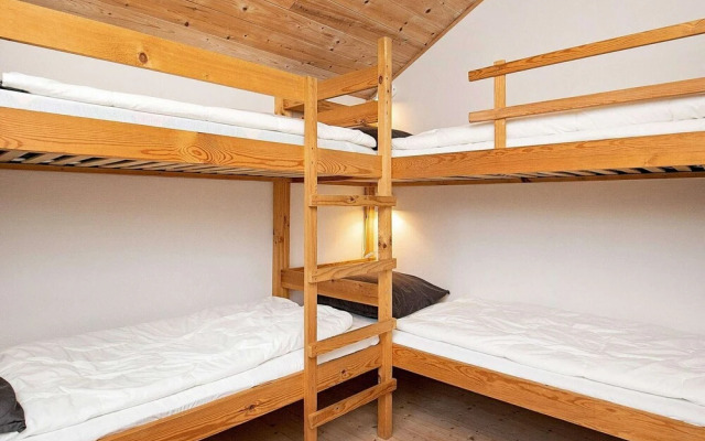 10 Person Holiday Home in Fjerritslev-by Traum