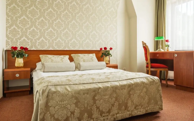 Lesna Perla - Restaurant and Hotel