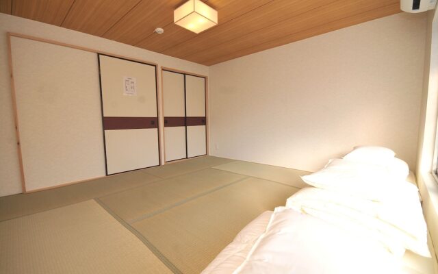 Condominium House in Osaka Shin-Fukae