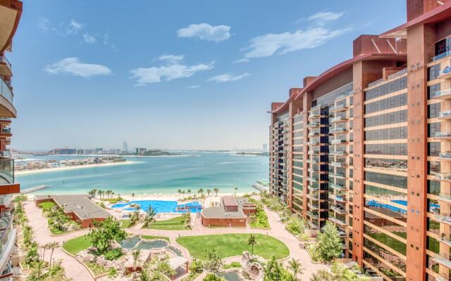 R&H Emerald Tiara Palm