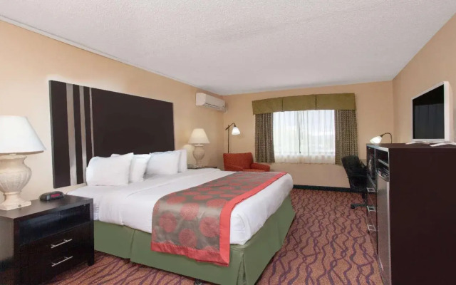 Space Coast Hotel -Titusville/Kennedy Space Center