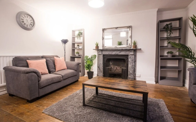 Short Stay Bristol - Pembroke Apartment