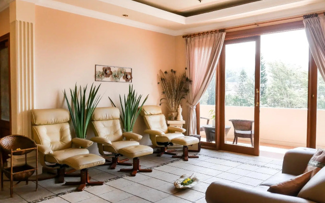 Susan Spa and Resort