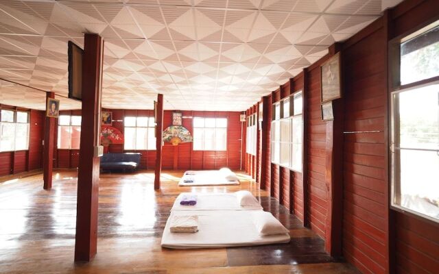 Ram Yai Homestay - Hostel