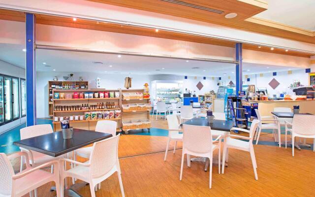 Novotel Sunshine Coast Resort