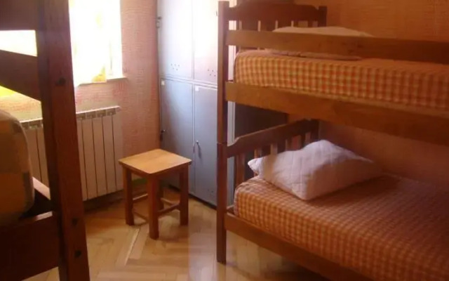Ravnice Youth hostel