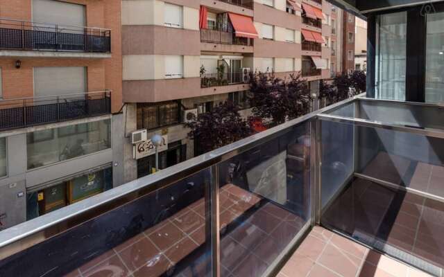 Modern 2 Bedroom Flat Next to Camp Nou