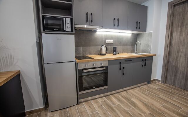 Raise Averof Serviced Apartments