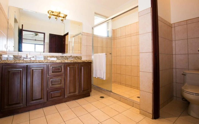 Luxury 3 bedroom condo with ocean view and private balcony