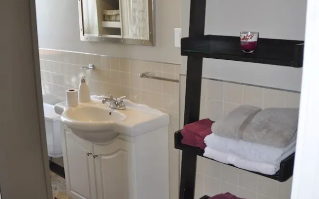 Moncton Suites - 267 Universite Ave