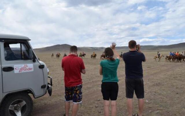 Wonder Mongolia Guesthouse & Tours