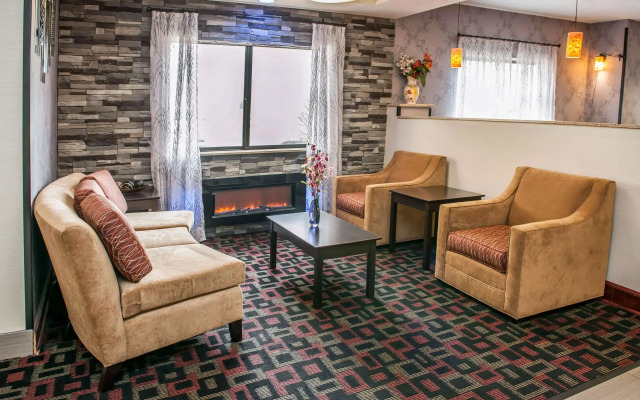 Quality Inn & Suites South Bend Airport