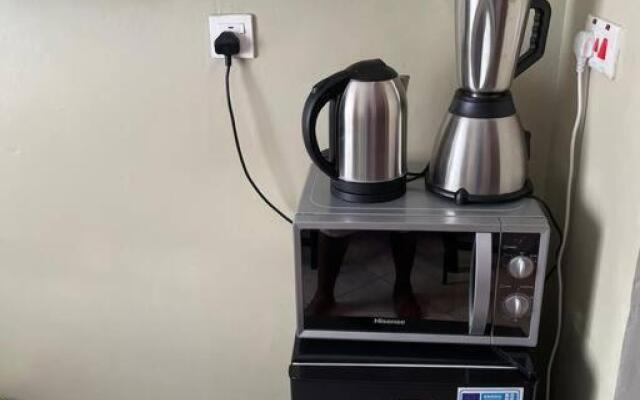 JD1 Lakeview 1 Bed Apt Makindye. Wifi/ Netflix