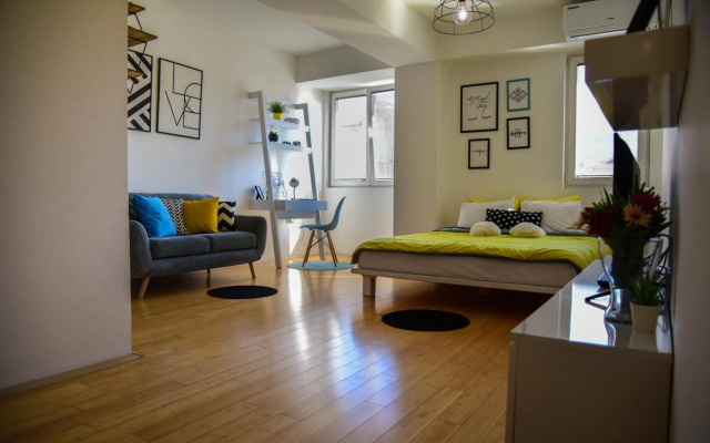 Stylish & Cozy Studio by Danailov Apartments