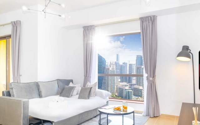 LUX  The JBR Marina View Suite 2