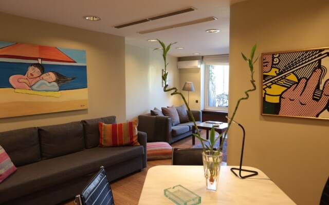 Elegant & Cozy Central Apt • 5' to Athens Metro St