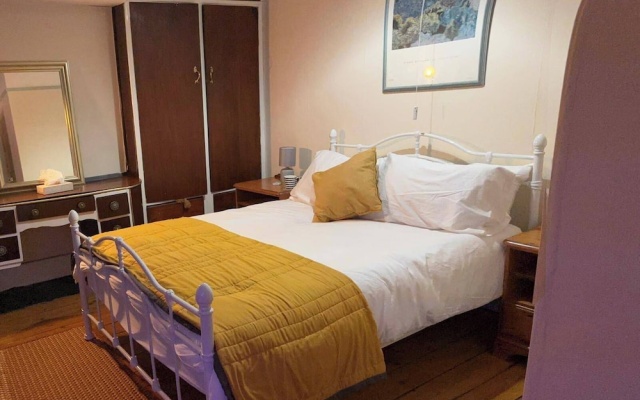 House - Sleeps 8 - Clifton Down 10 min Walk