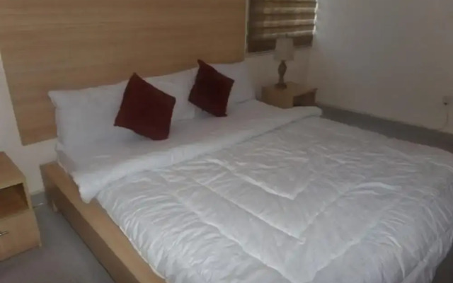 Vine Apartments & Resort