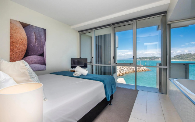 1 Bright Point Apartment 5404