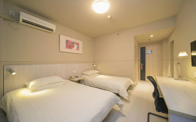 Home Inn (Changsha Train Station)