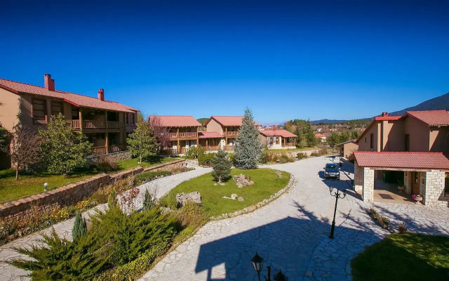 Vitina House Forest Resort