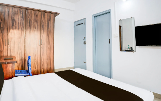 Oyo 90623 Elite Stays