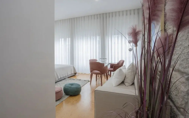 Liiiving in Porto Downtown Luxury Apartment 3R