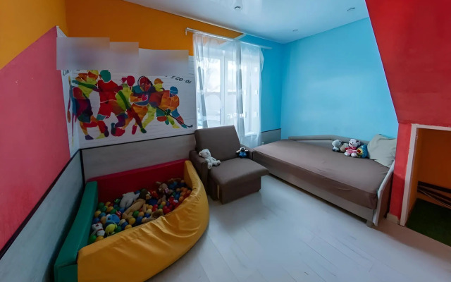 Большой коттедж на Хабаровской