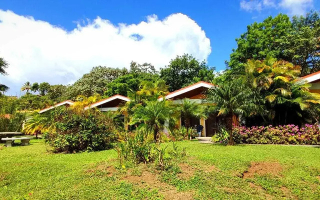 Lake Gardens Arenal Villas