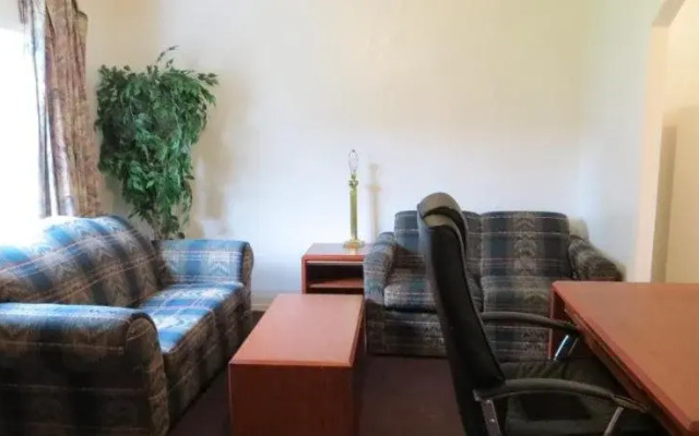 Madison Suites Motel