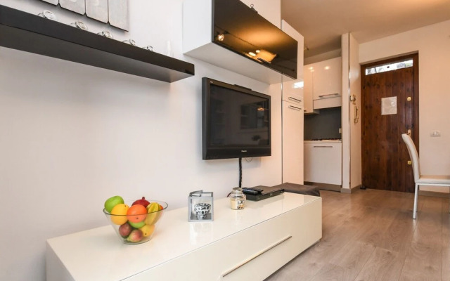 Zoe Apartment