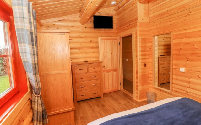 Maple Lodge