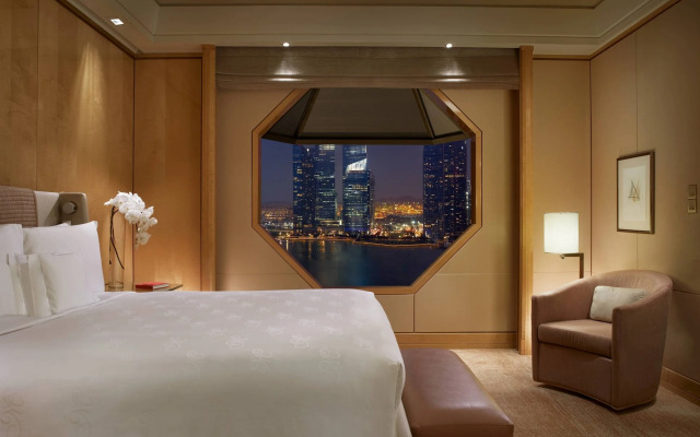 The Ritz-Carlton, Millenia Singapore