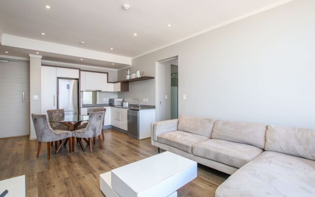 Sandton Smart Apartment Eleven