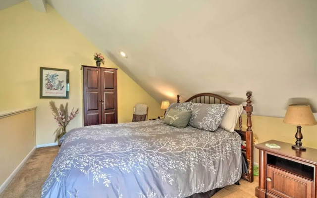 Townhome w/ Fireplace - Walk to Chairlift!