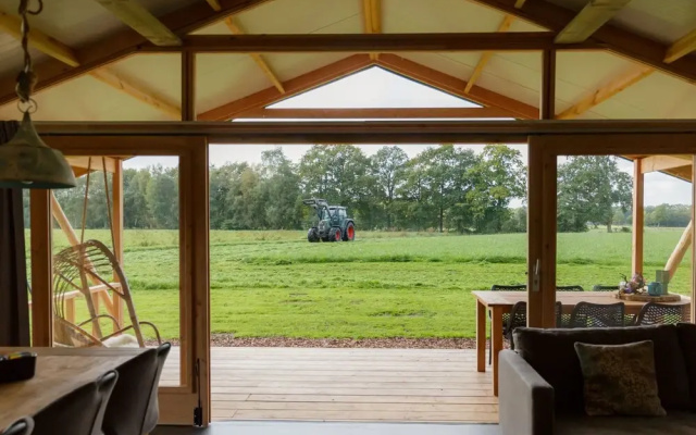 Tent Lodge With Dishwasher in Twente