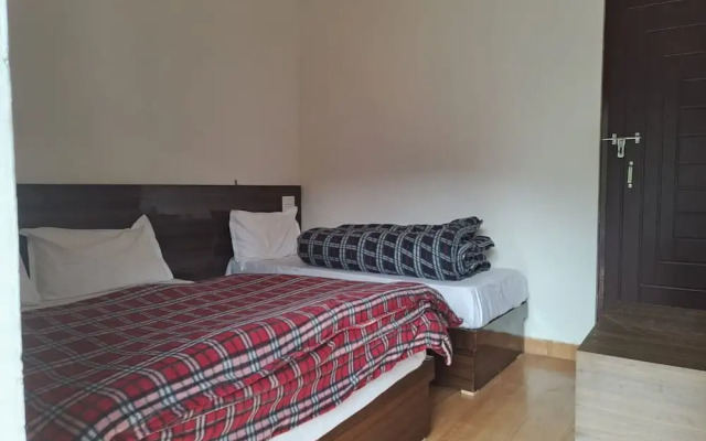 Goroomgo Kedar Chaukhamba Homestay