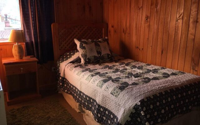 Hostal Arrayanes del Lago